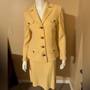 St. John Women's Suit